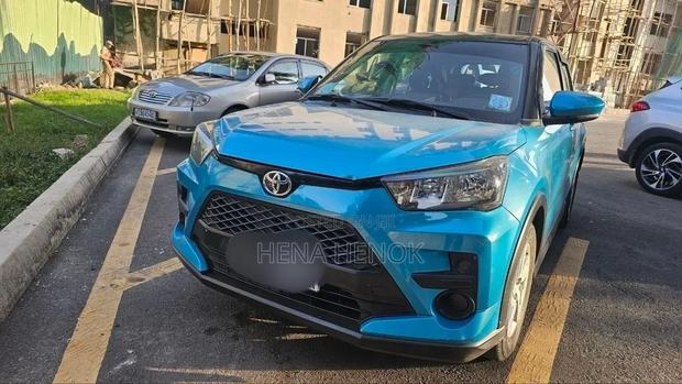 Toyota Raize 2022 Blue
