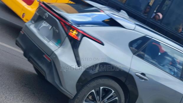 Toyota bZ4X 2022 Gray