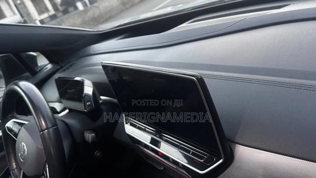 Volkswagen ID.4 2023 Gray