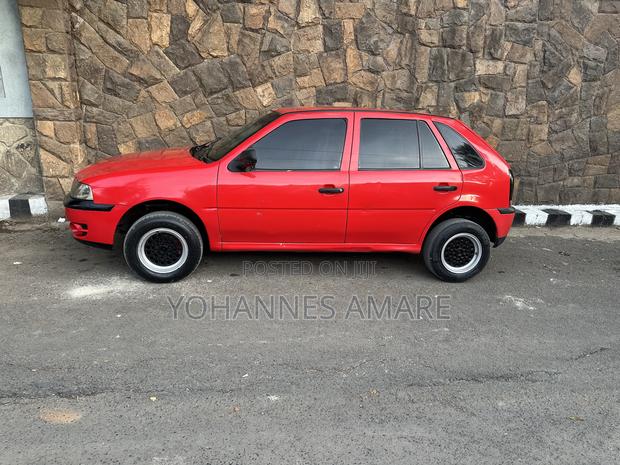 Volkswagen Golf 2005 Red
