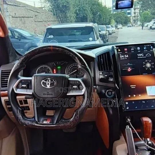 Toyota Land Cruiser 2021 Black