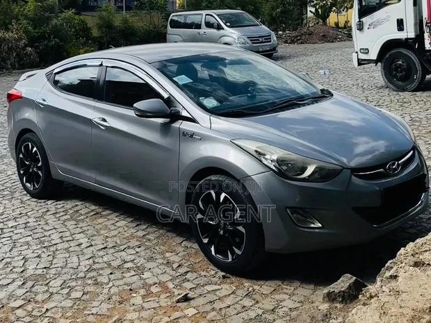 Hyundai Avante 2013 Gray
