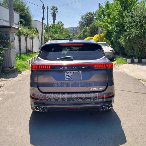 Jetour X70 Plus 2024 Beige