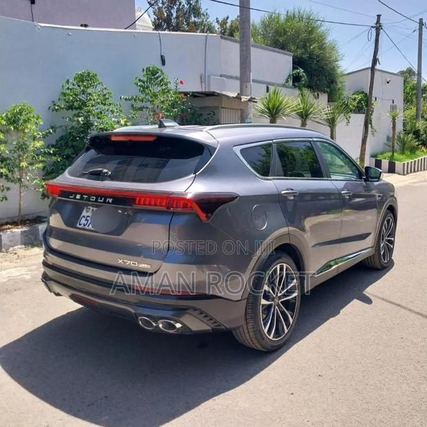 Jetour X70 Plus 2024 Beige