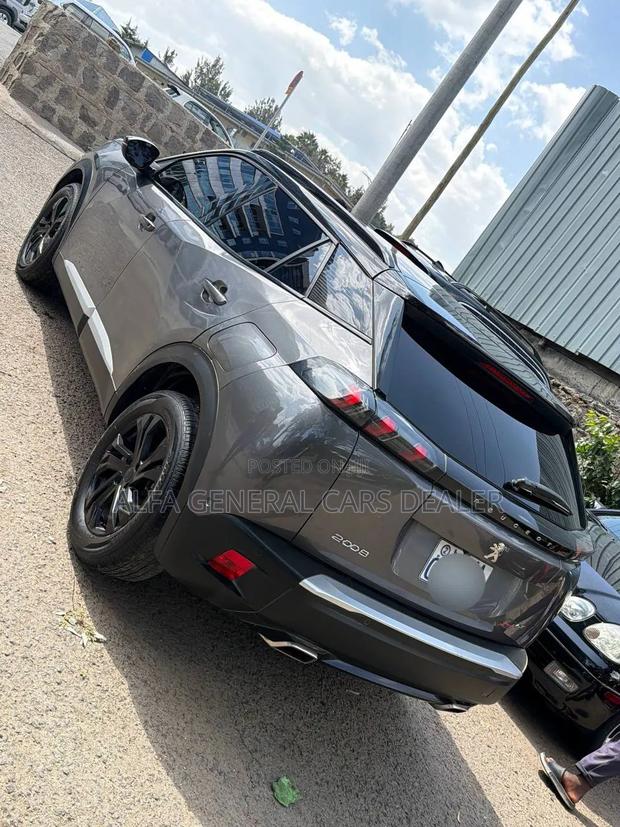 Peugeot 2008 2023 Gray