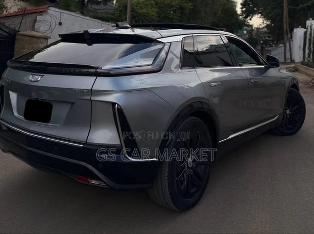 Cadillac Lyriq 2023 Teal