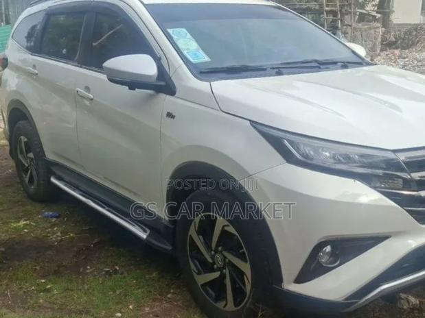 Toyota Rush 1.5 RWD 2021 White