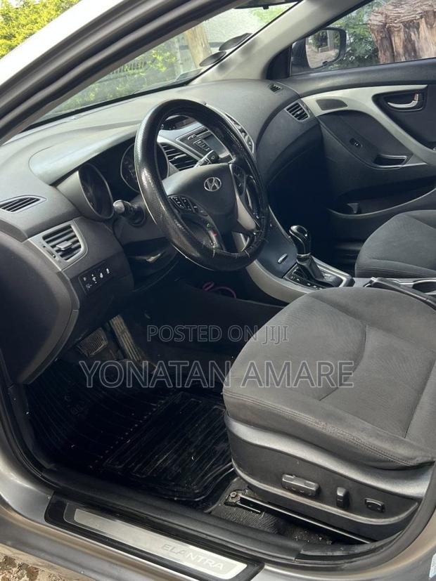 Hyundai Elantra 2014