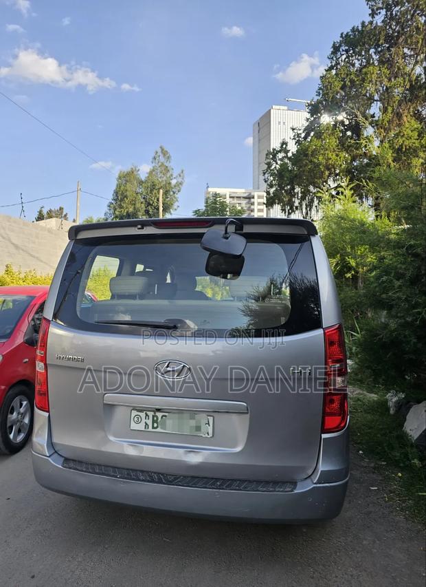 Hyundai H1 2020 Silver