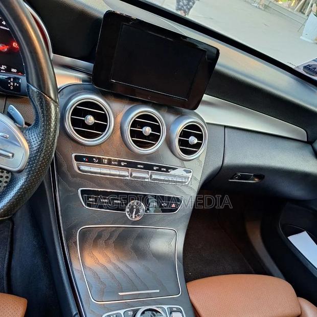Mercedes-Benz C200 2018 Black