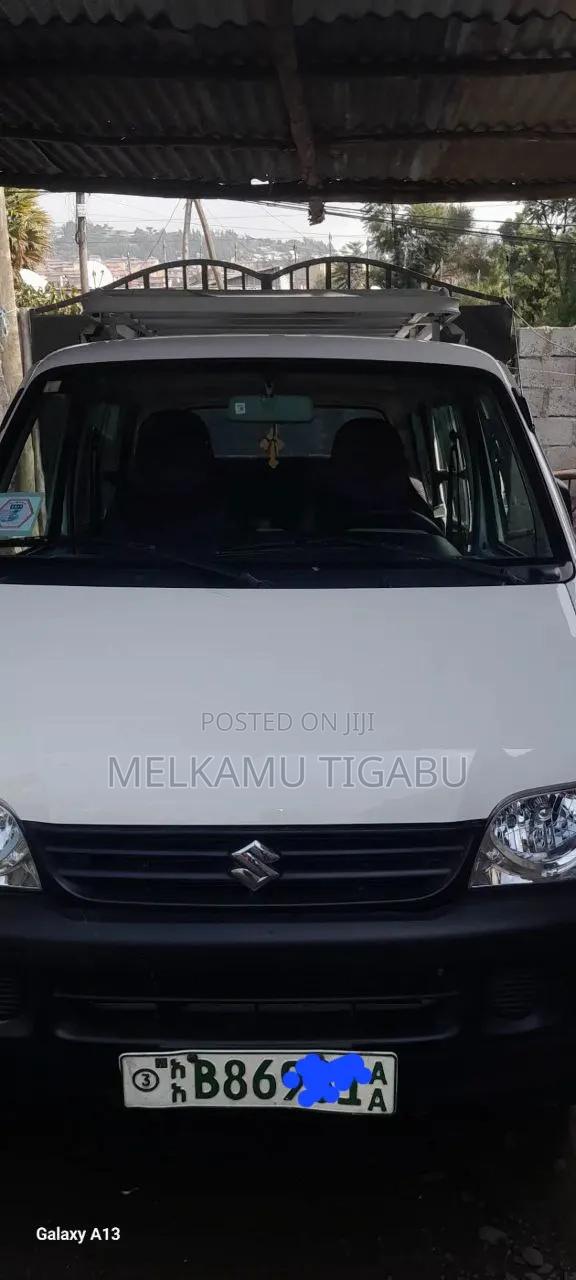 Suzuki Eeco 2024 White
