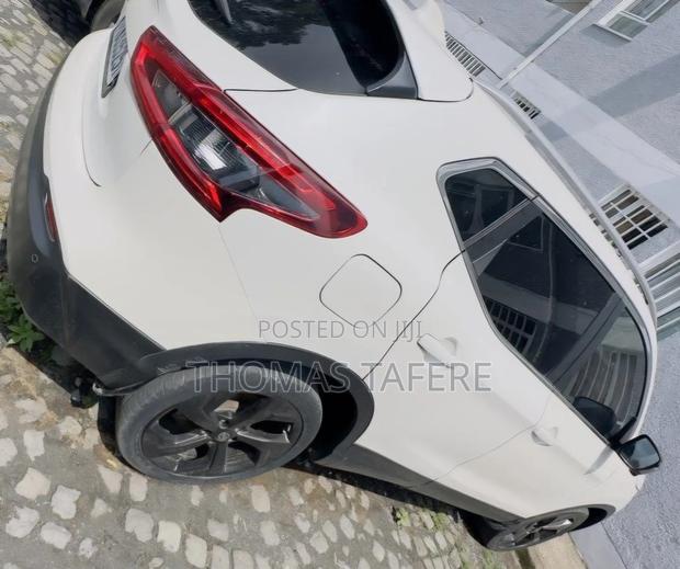 Nissan Qashqai 2018 White