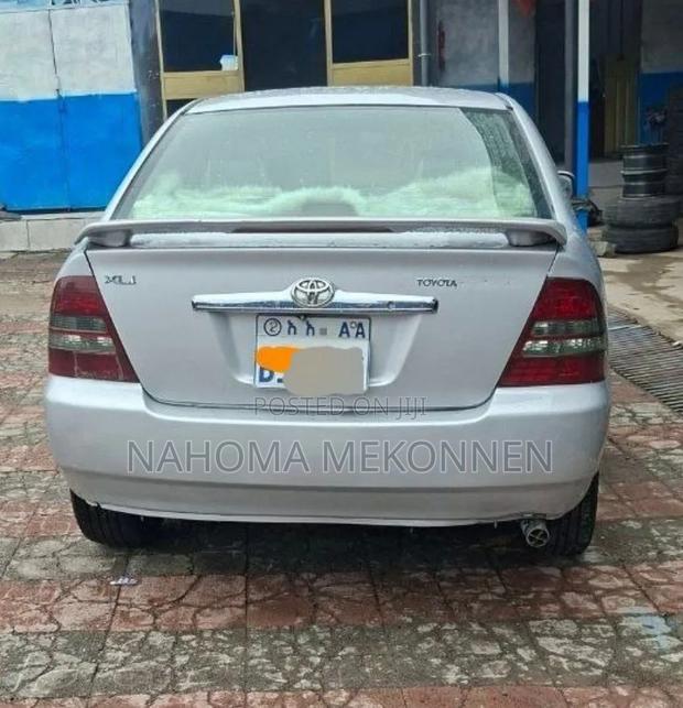 Toyota Corolla 2004 Silver