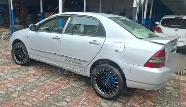 Toyota Corolla 2004 Silver