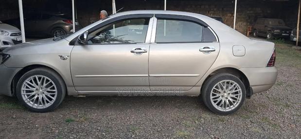 Toyota Corolla 2006 Gold