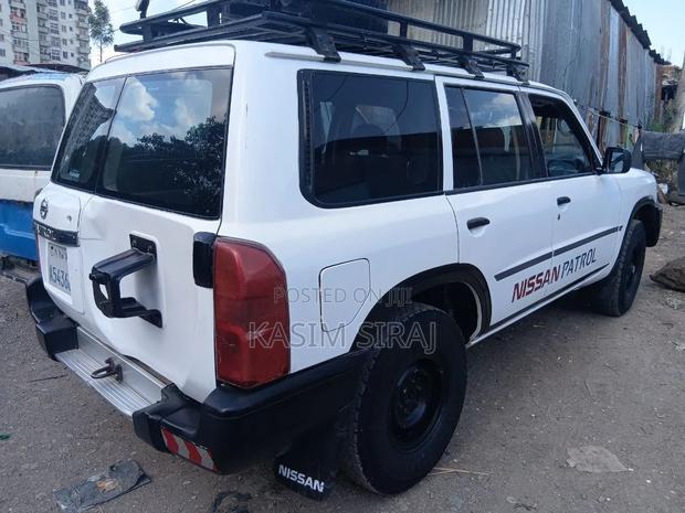 Nissan Patrol 2005 White