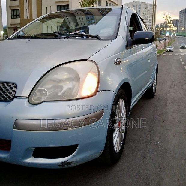 Toyota Vitz 2004 Green