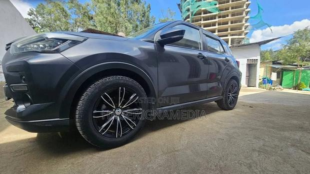Toyota Raize 2022 Gray