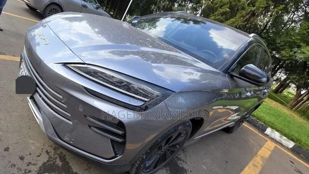 BYD Song Plus DM-i 2024 Gray
