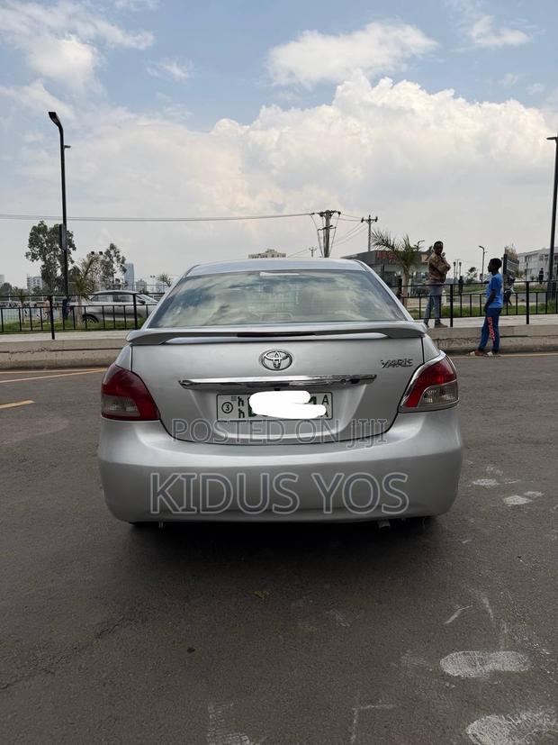 Toyota Belta 2008