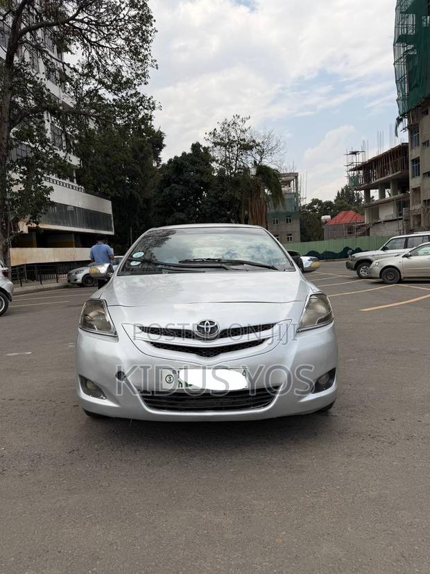 Toyota Belta 2008