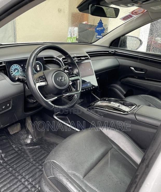 Hyundai Tucson 2021 White