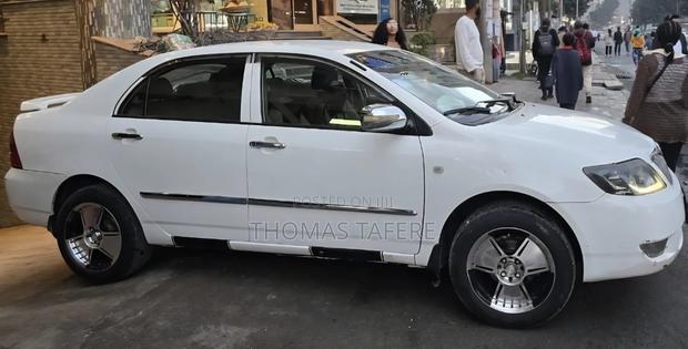 Toyota Corolla 2007 White