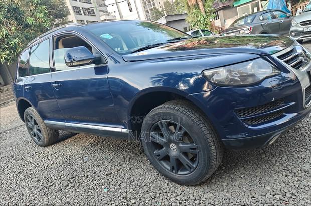 Volkswagen Touareg 2009 Blue