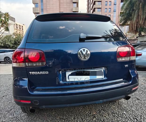 Volkswagen Touareg 2009 Blue
