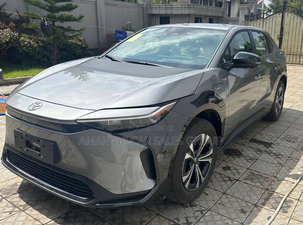 Toyota bZ4X 2024 Gray