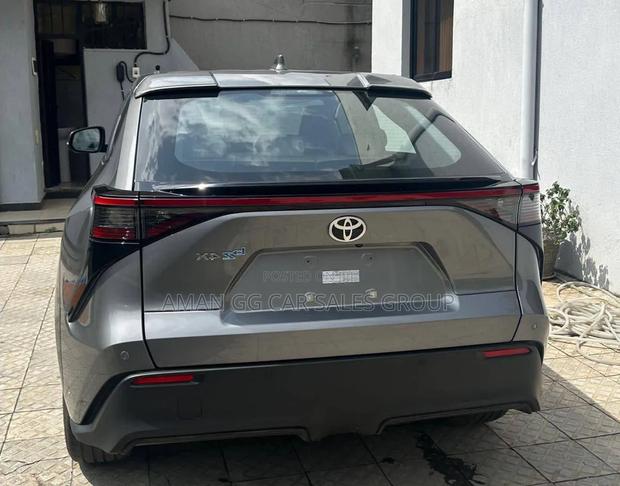 Toyota bZ4X 2024 Gray