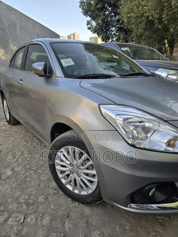 Suzuki Dzire 2022 Silver