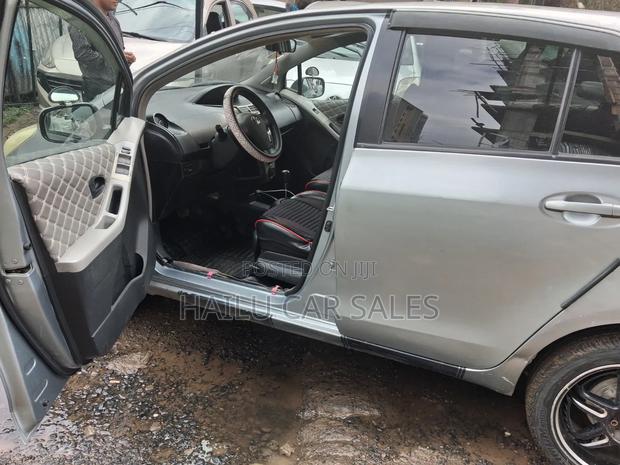 Toyota Yaris 2009 Green