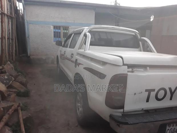 Toyota Hilux 2008 White