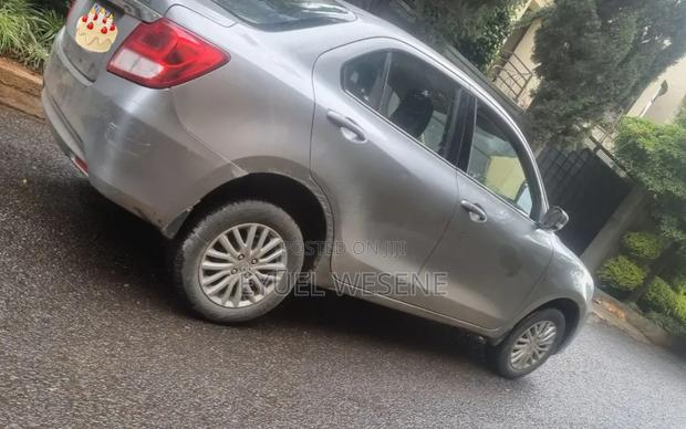 Suzuki Dzire 2022 Gray