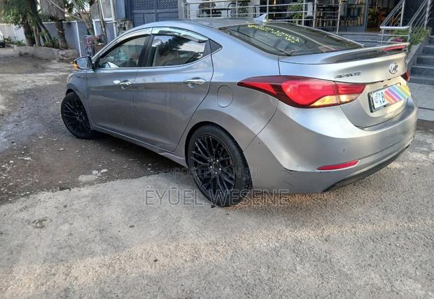 Hyundai Avante 2015 Silver