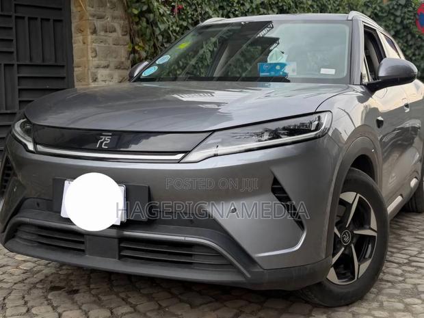 BYD Yuan Up 2025 Gray