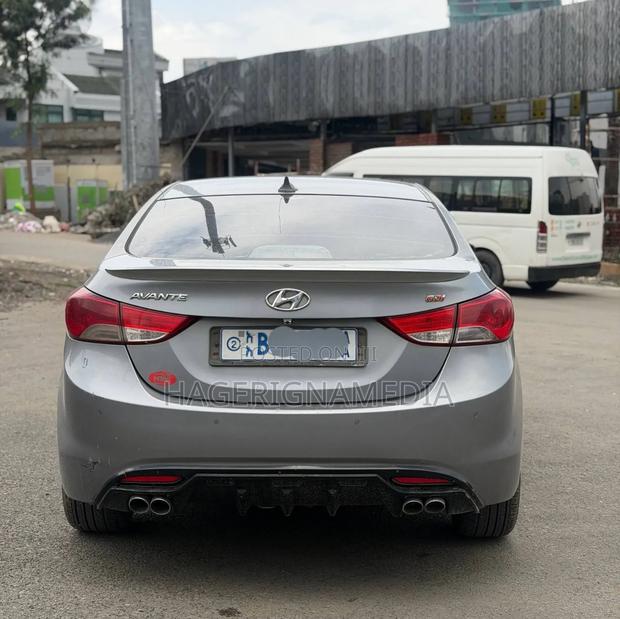 Hyundai Avante 2013 Silver