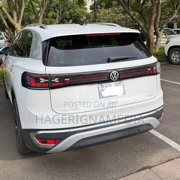 Volkswagen ID.6 2023 White