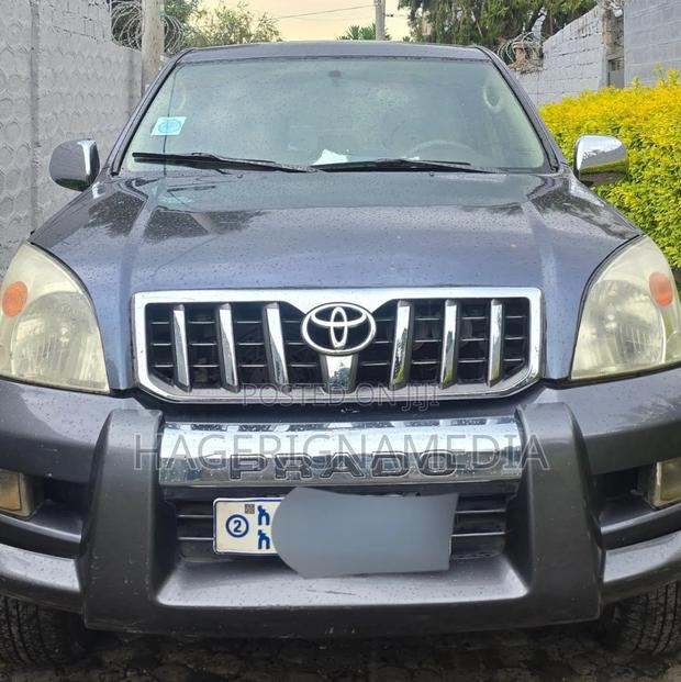 Toyota Land Cruiser Prado 2006 Black