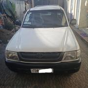 Toyota Hilux 2003 White for sale