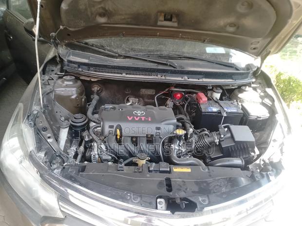 Toyota Yaris 2014 Gold