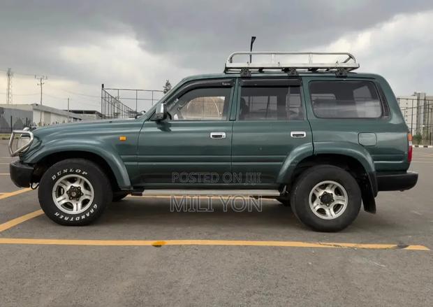 Toyota Land Cruiser 1993 Green