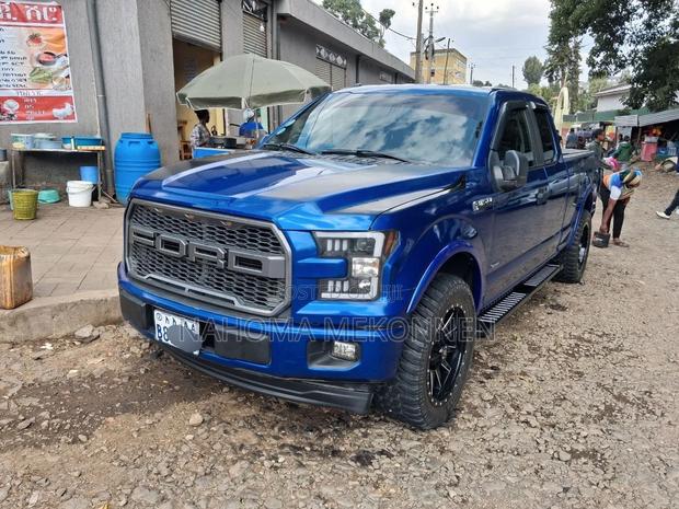 Ford F-150 2018 Blue
