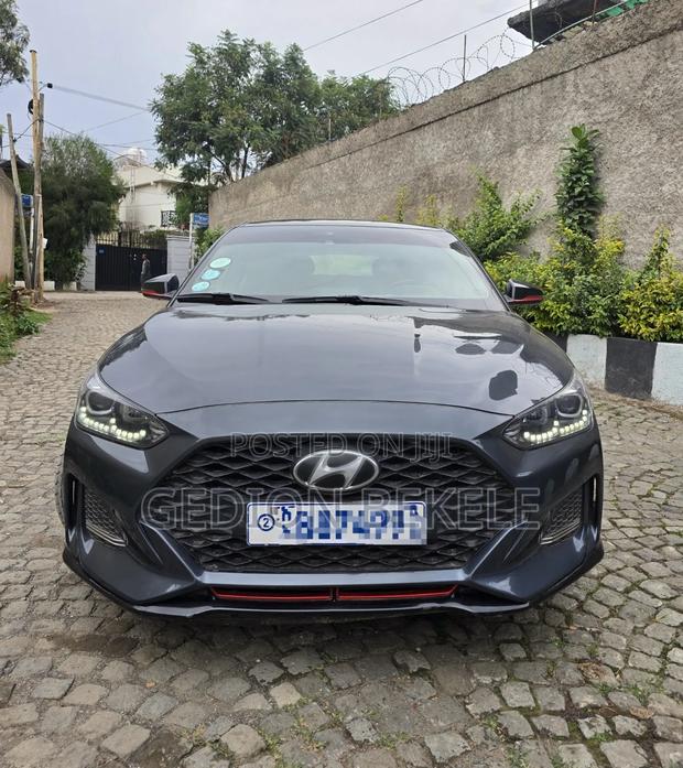 Hyundai Veloster 2018 Matt Black