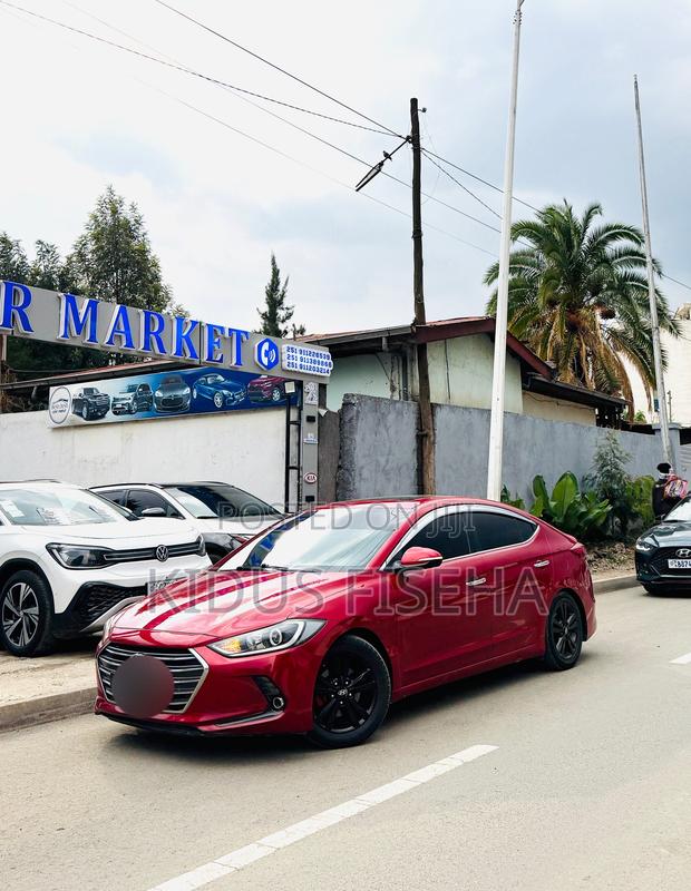 Hyundai Avante 2017 Burgundy