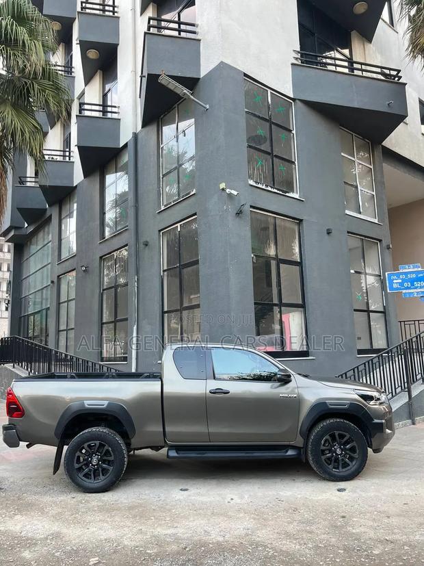Toyota Hilux 2021