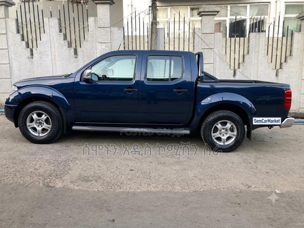 Nissan Navara 2.5 dCi Automatic 2009 Blue