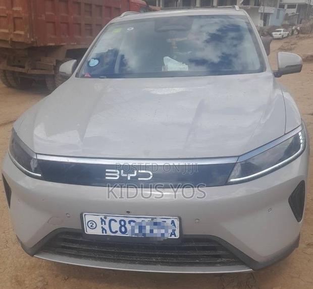 BYD Seal DM-i 2025