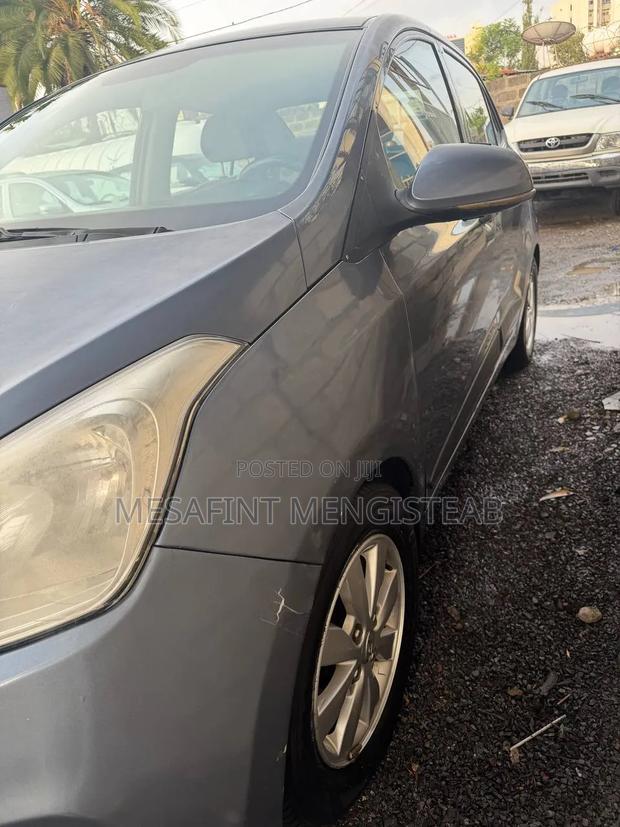 Hyundai I10 2016 Blue